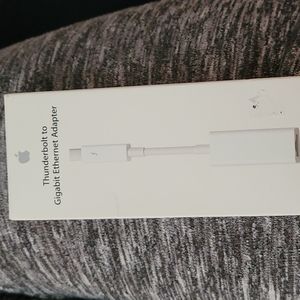 Thunderbolt to Gigabit Ethernet Adapter